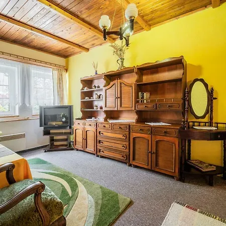 Trattoria Guest house Huzova